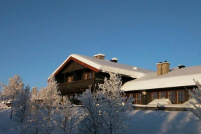 2-Bedroom Apartment with Balcony & Fireplace!